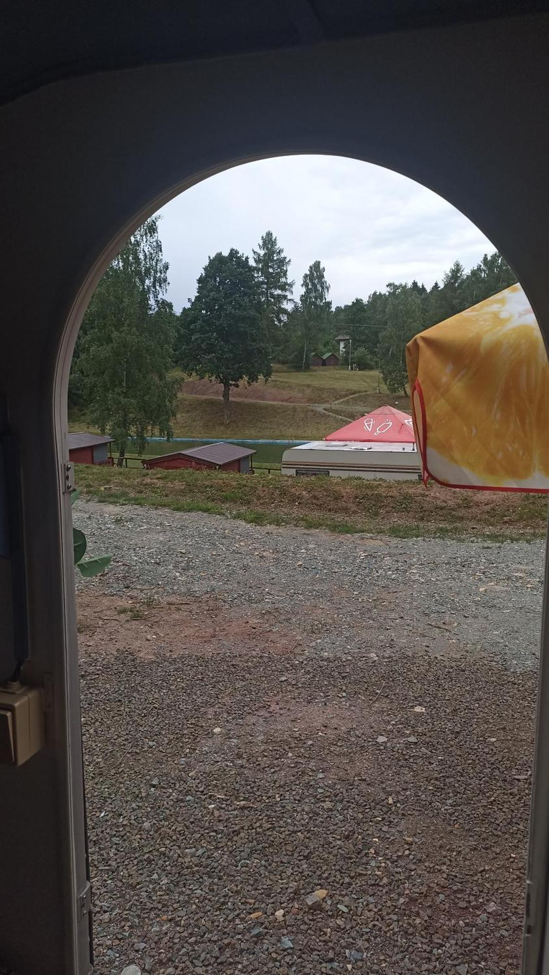 Karavan 3 V Arealu Koupaliste Bystre V Orlickych Horach Esterno foto