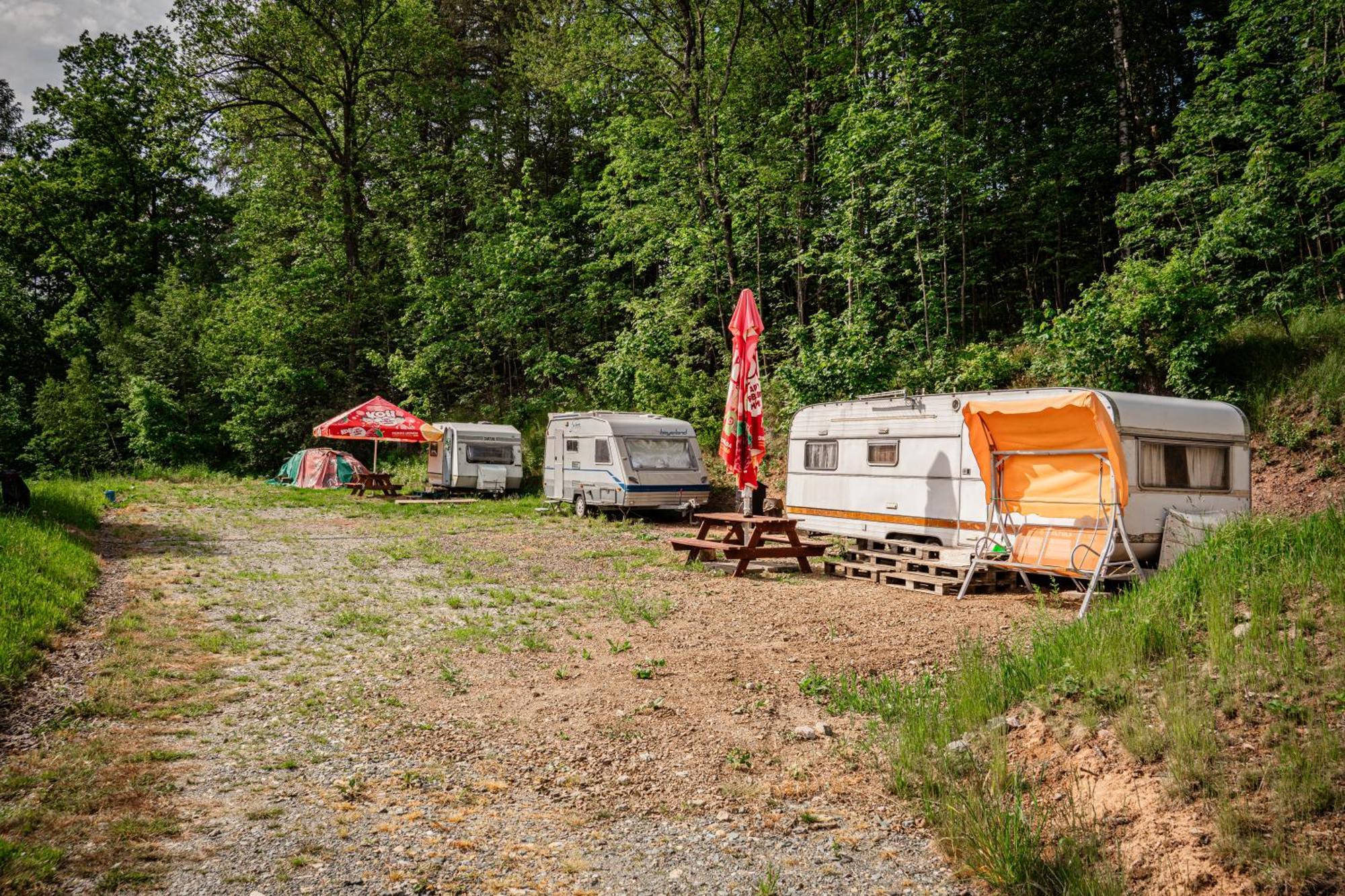 Karavan 3 V Arealu Koupaliste Bystre V Orlickych Horach Esterno foto